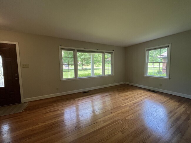 Building Photo - 2411 Wensley Dr