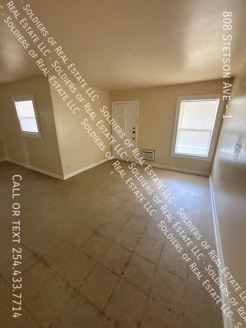 Building Photo - 808 Stetson Ave