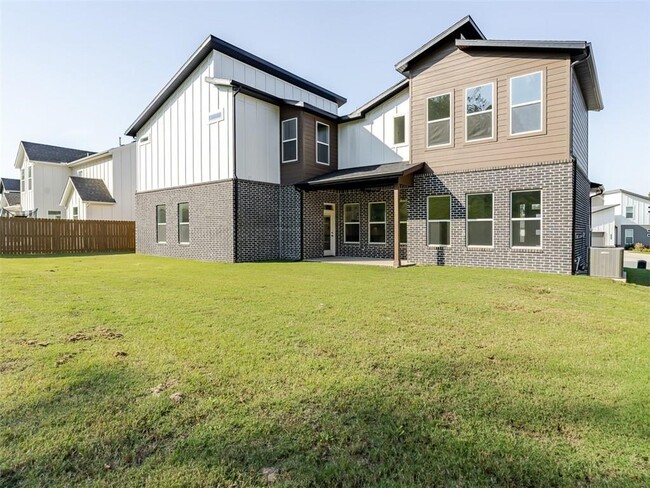 Foto del edificio - 1317 Bunker Dr