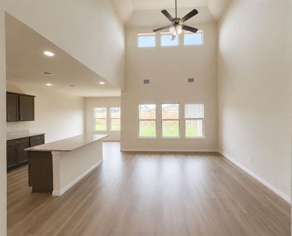 Foto del edificio - 1306 Blossom Ct Dr