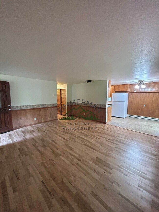 Building Photo - 3 br, 1 bath House - 4910 Whiteaker St