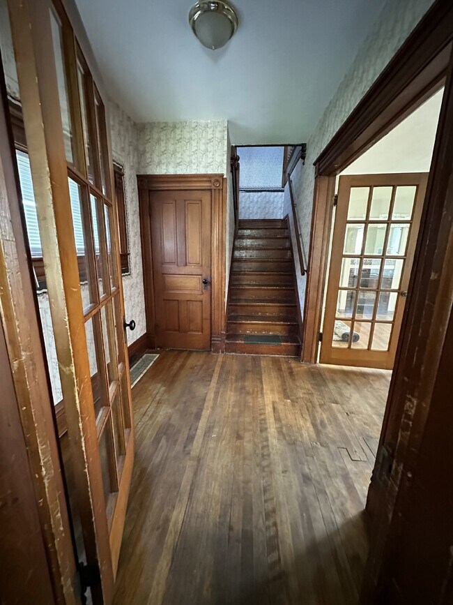 Foto del edificio - Superb 3 Bed 2 Bath close to UWEC! Availab...