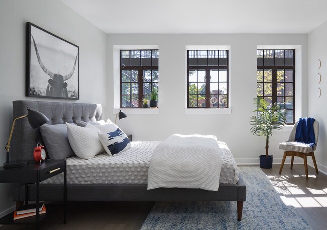 Foto del edificio - 2737 N Hoyne Ave