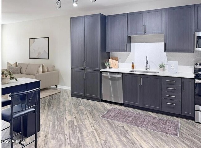Foto del edificio - 4949 N 7th St