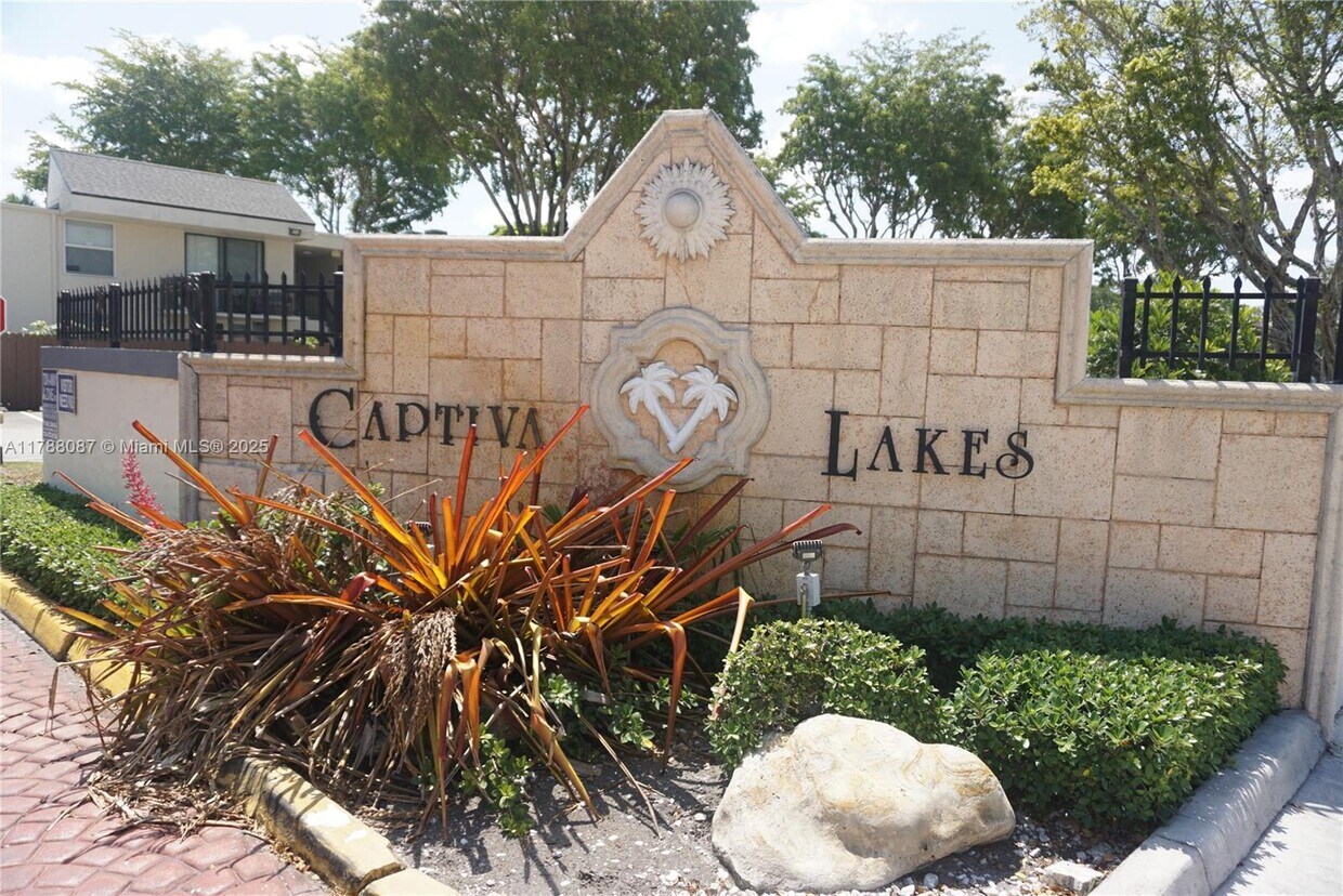 Foto principal - 8311 SW 142nd Ave