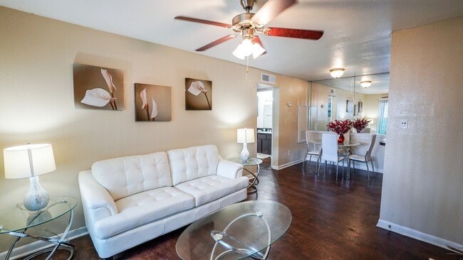 Foto del edificio - Pecan Square Village