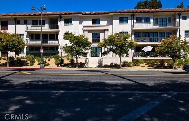 Primary Photo - 4661 Wilshire Blvd