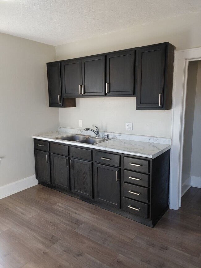 Building Photo - 1809 20th Street