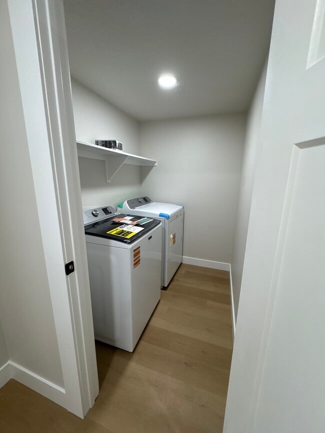 Building Photo - 4589 W Hiddleston Dr