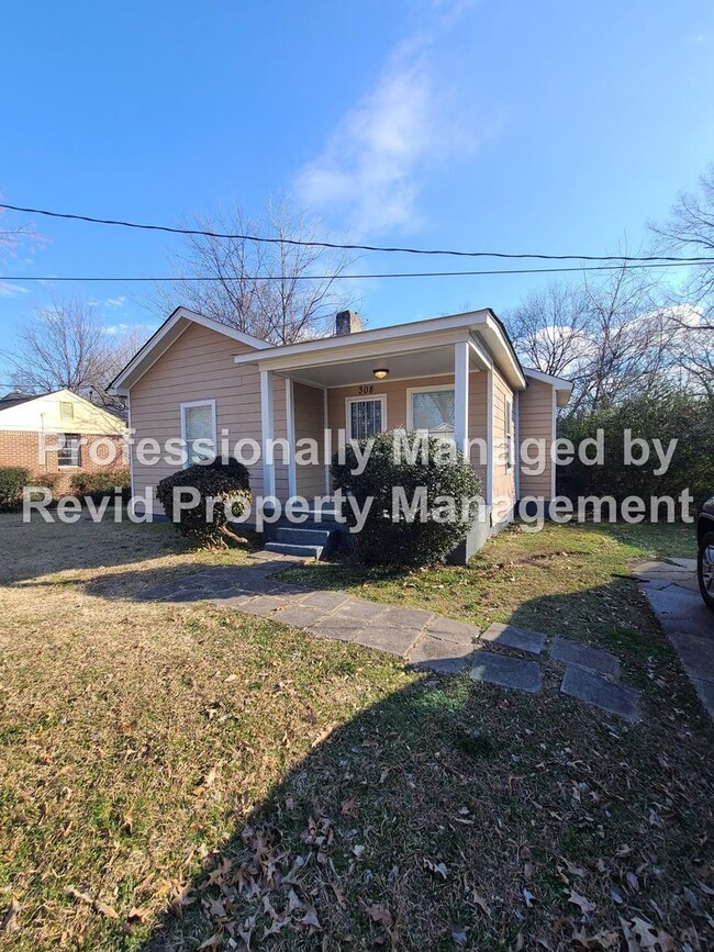 Building Photo - Charming Single-Family Home for Rent