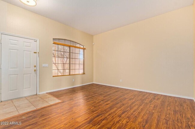 Foto del edificio - 25845 North 47th Pl