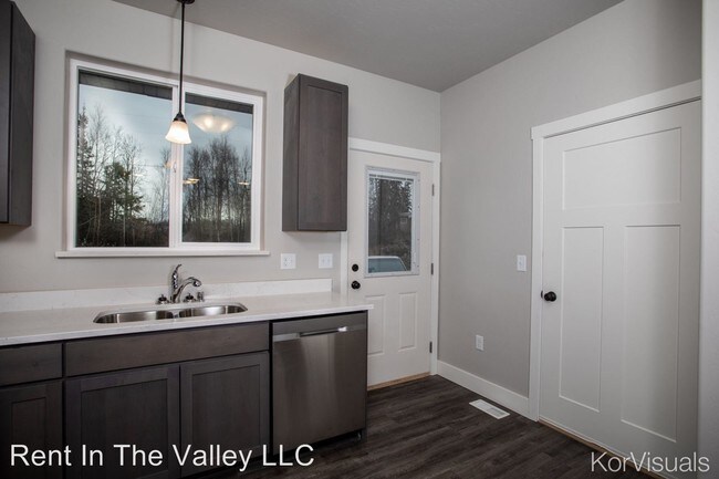 Building Photo - 1167 Westpoint Dr
