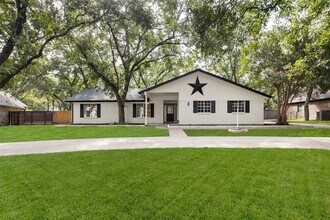 Building Photo - 8735 S Monticello Cir