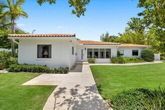 Building Photo - 3415 N Flagler Dr