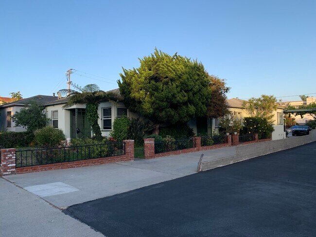 Foto del edificio - 1044 Ocean Park Blvd