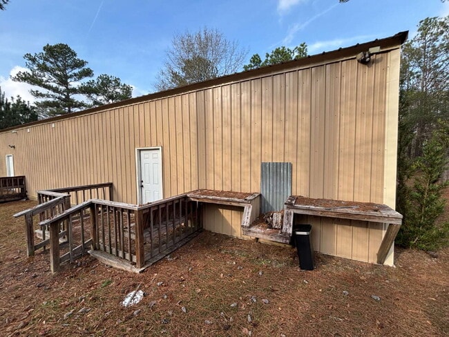 Building Photo - Studio Apartment FOR RENT in Dothan, AL!