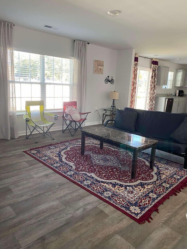 Foto del edificio - 1313 Riverstone Dr