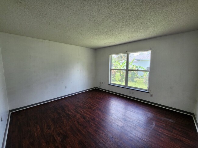 Foto del edificio - Overland Park - Spacious - NAS Jacksonville