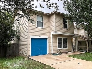 Building Photo - 10617 Garbacz Dr