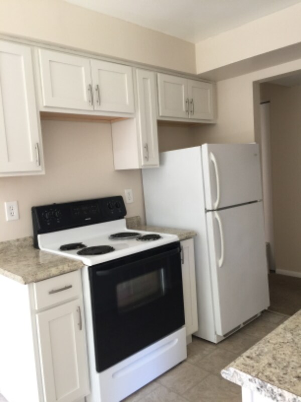 Foto principal - 903 S Green Rd