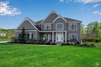 Building Photo - 5330 Holly Glen Ct