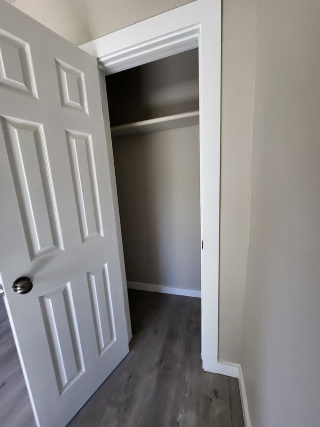 Foto del edificio - Mid-Century Home Ready for Move-In