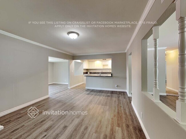 Building Photo - 1341 W D St
