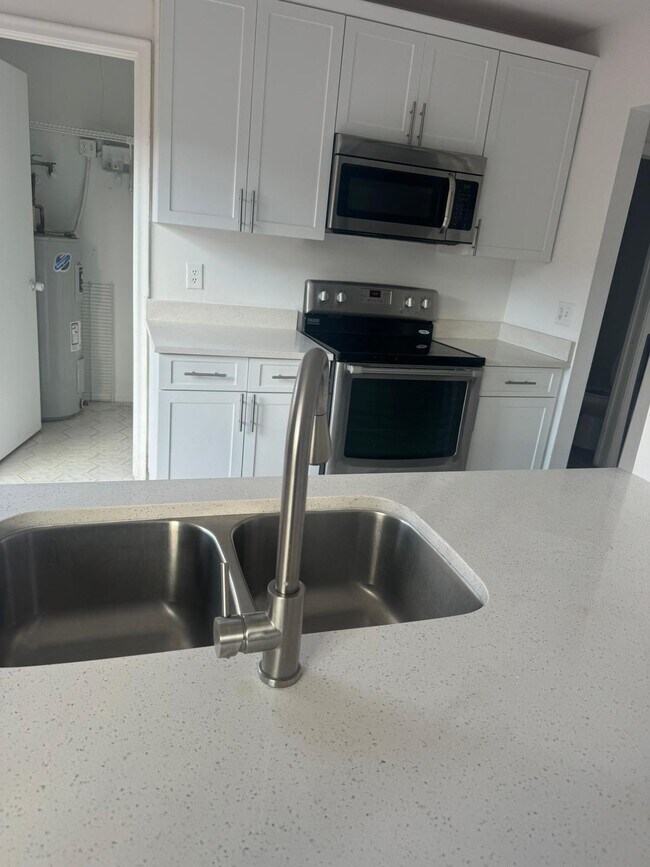 Foto del edificio - 2055 SW 24th Cir