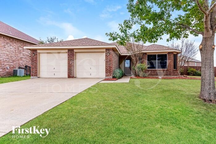 Foto principal - 229 Silver Spur Dr