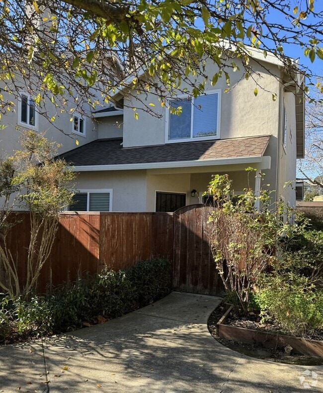 Building Photo - 6313 Imperial Ct
