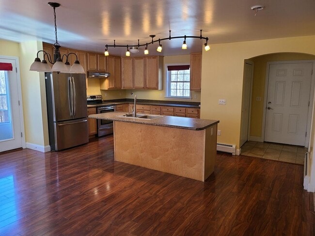 Building Photo - 354 Weirs Rd