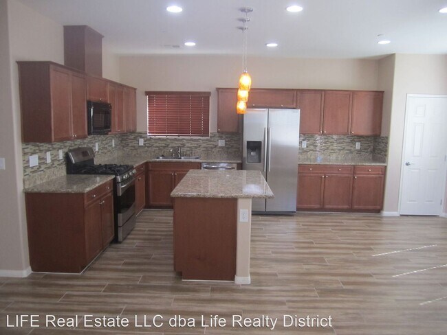 Foto del edificio - 3 br, 3 bath House - 3607 Via Santa Maria