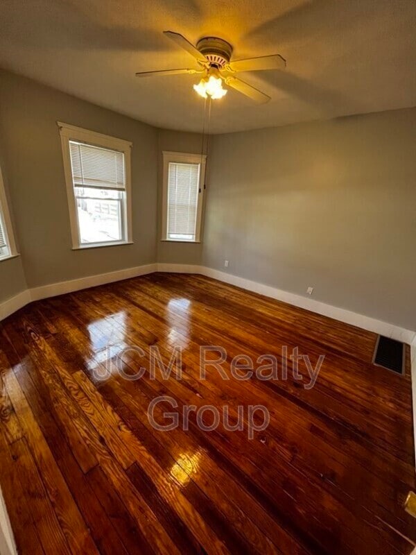 Building Photo - 155 Essex St