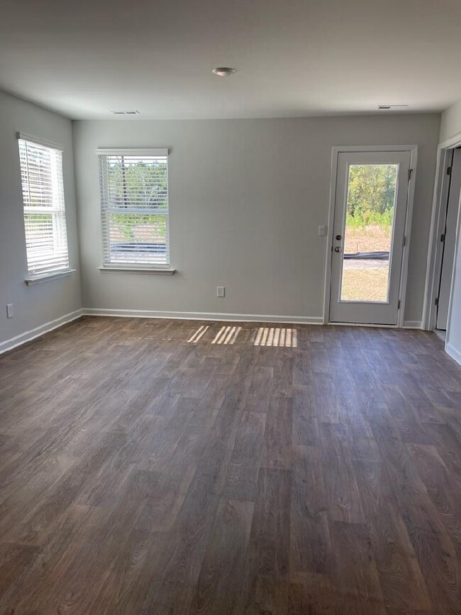 Building Photo - 1163 King Eider Way