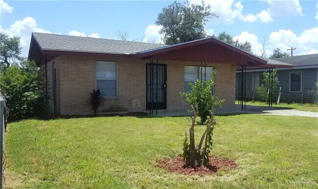 Building Photo - 1212 E Mahl St