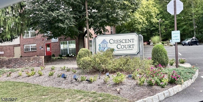 Primary Photo - 3105 Schindler Ln