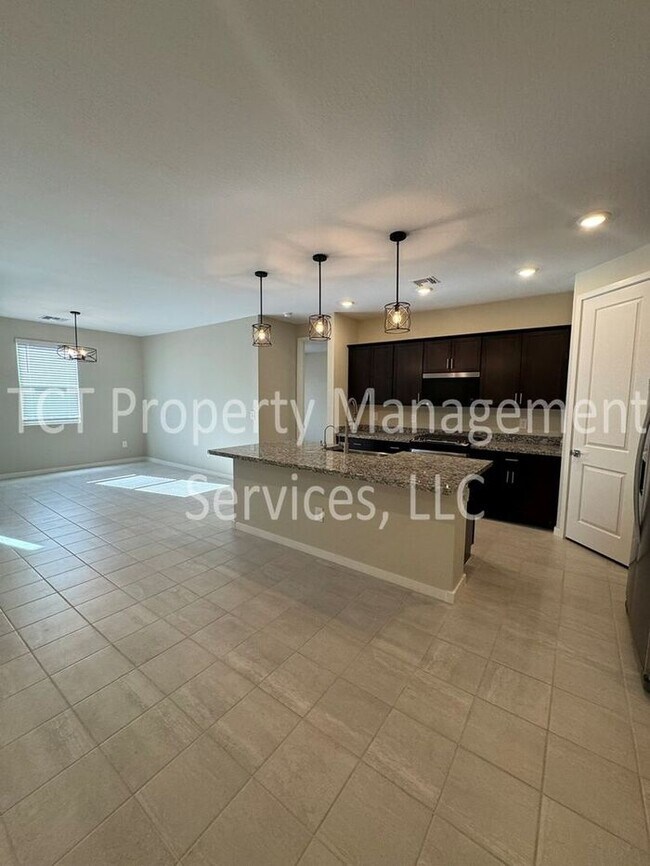 Foto del edificio - Beautiful like new home in San Tan Groves