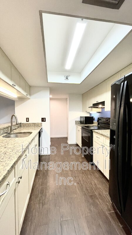 Building Photo - 7539 Greenlake Way
