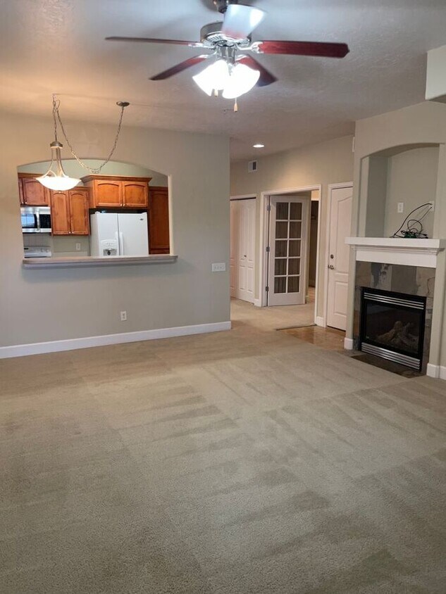 Primary Photo - Beautiful 2 Bed 2 Bath Condo in Wellington