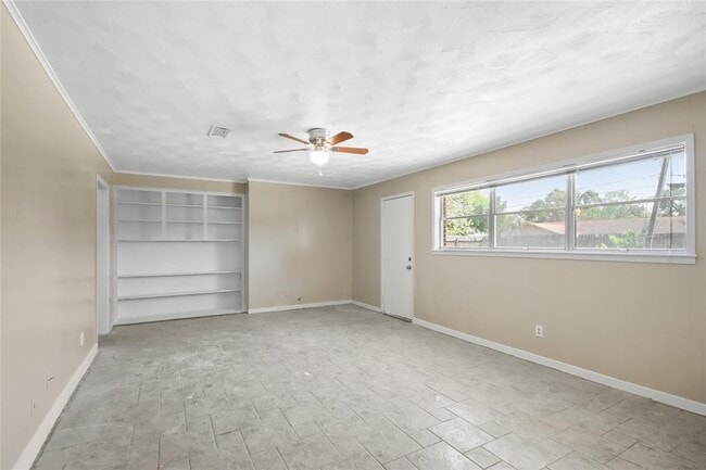 Building Photo - 122 Caldwell St
