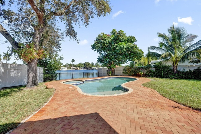 Foto del edificio - 4200 NE 15th Ave