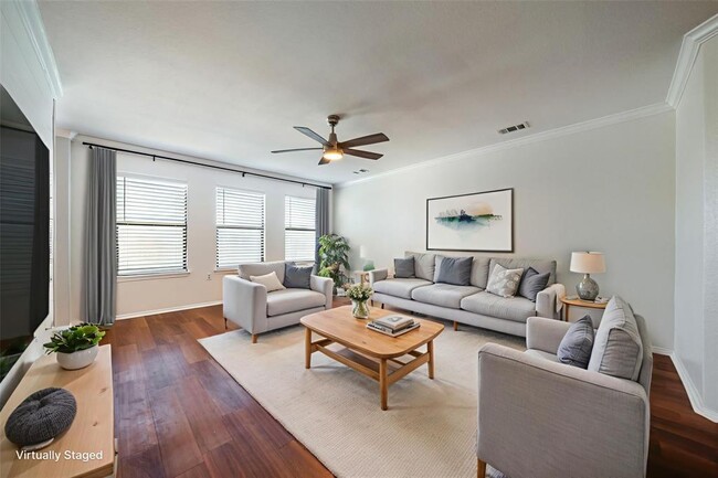 Foto del edificio - 7124 Outfitter Drive