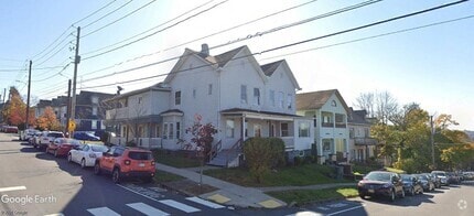 Building Photo - 446 Quincy Ave