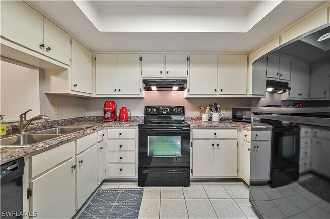Building Photo - 6146 Whiskey Creek Dr