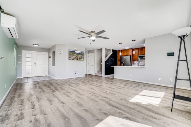 Building Photo - 83 Hoolaau St