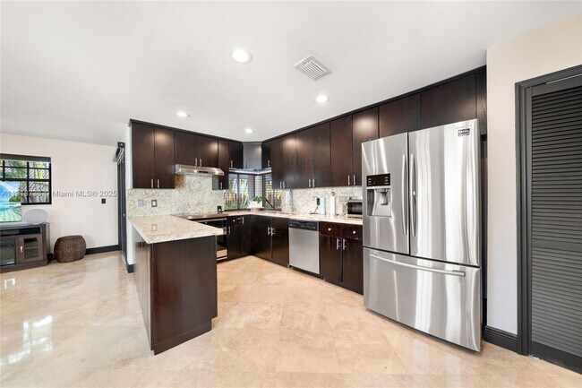 Foto del edificio - 5424 SW 154th Pl