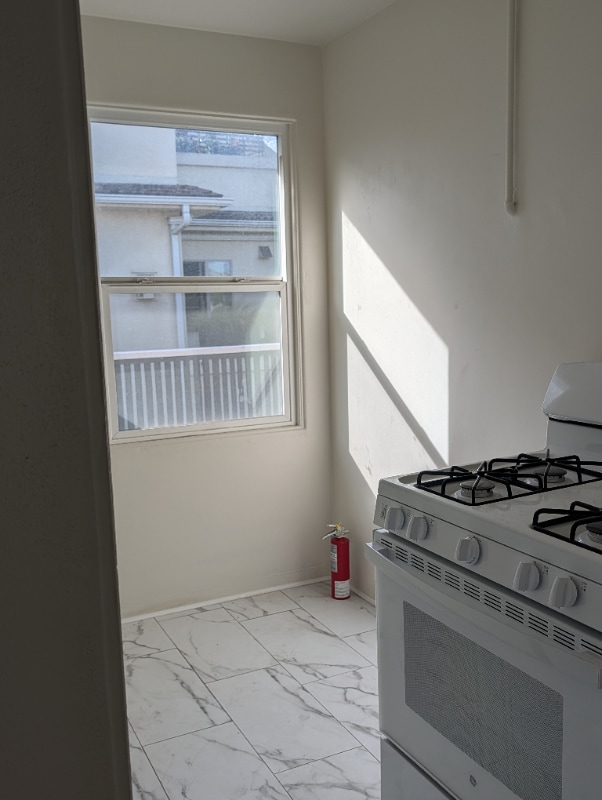 Photo - 1127 Grand Ave Apartment