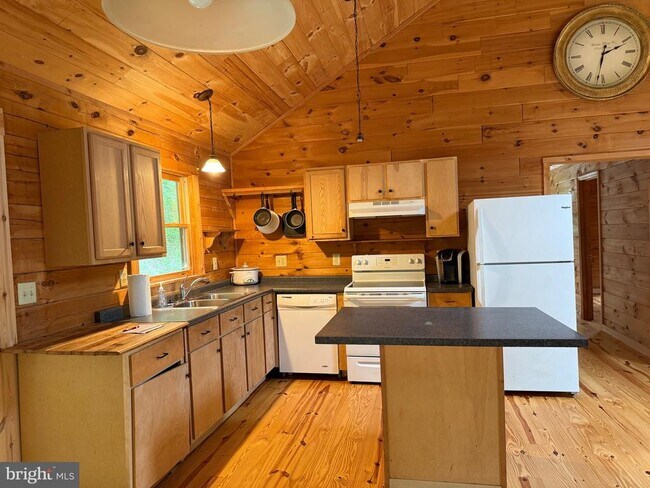 Foto del edificio - 158 Green Mountain Ln