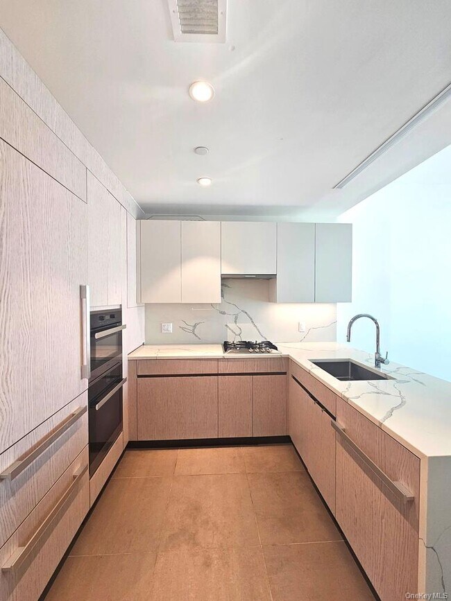 Foto del edificio - 133-27 39th Ave