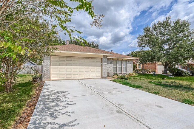 Foto del edificio - 7510 Glenbriar Pl